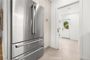 Single Family Residence, 10584 Wellworth ave, Westwood, CA 90024 - 17