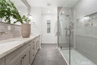 Single Family Residence, 10584 Wellworth ave, Westwood, CA 90024 - 24