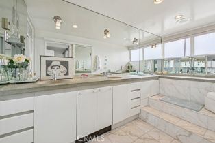 Condominium, 6 Voyage st, Marina Del Rey, CA 90292 - 13
