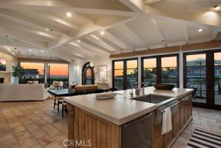 Single Family Residence, 1292 Cliff dr, Laguna Beach, CA 92651 - 4