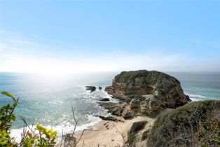 Single Family Residence, 66 La Senda drive, Laguna Beach, CA 92651 - 38