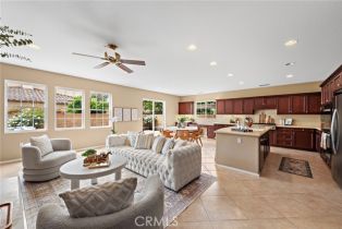 Single Family Residence, 8 Bella Rosa, Irvine, CA 92602 - 3