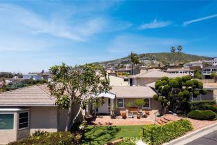 Single Family Residence, 209 Emerald Bay, Laguna Beach, CA 92651 - 2