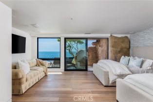 Single Family Residence, 1715 Ocean way, Laguna Beach, CA 92651 - 23