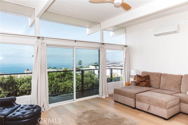 Single Family Residence, 989 La Mirada, Laguna Beach, CA 92651 - 1