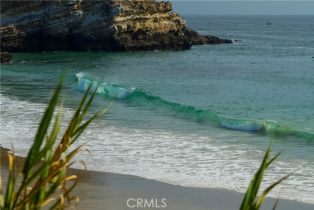 Single Family Residence, 19 Vista De La Luna, Laguna Beach, CA 92651 - 52