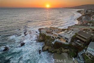 Single Family Residence, 1907 Ocean way, Laguna Beach, CA 92651 - 17