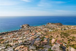 Single Family Residence, 1010 Emerald Bay, Laguna Beach, CA 92651 - 47