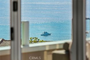 Single Family Residence, 1010 Emerald Bay, Laguna Beach, CA 92651 - 5