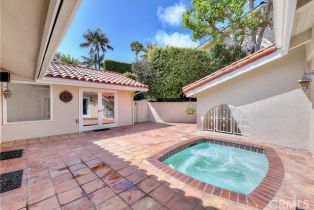 Single Family Residence, 906 EMERALD BAY, Laguna Beach, CA 92651 - 2