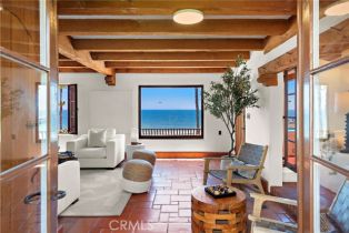 Residential Income, 606 Avenida Victoria, San Clemente, CA 92672 - 8