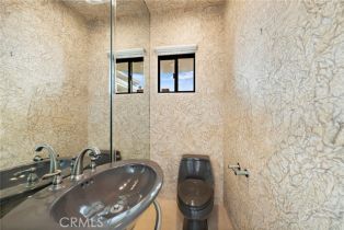 Single Family Residence, 715 Ocean Front, Laguna Beach, CA 92651 - 22