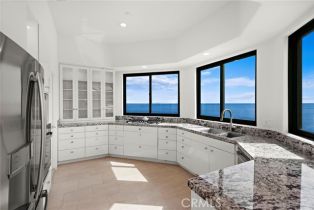 Single Family Residence, 715 Ocean Front, Laguna Beach, CA 92651 - 6