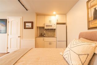 Apartment, 327 Third street, Laguna Beach, CA 92651 - 2