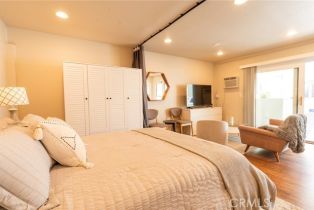 Apartment, 327 Third street, Laguna Beach, CA 92651 - 5