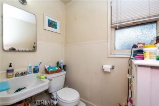 Residential Income, 1655 Woodbury rd, Pasadena, CA 91104 - 26