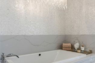 Single Family Residence, 4637 Westchester dr, Woodland Hills, CA 91364 - 37