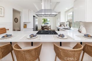 Single Family Residence, 7969 Calle Madrid, Carlsbad, CA 92009 - 10