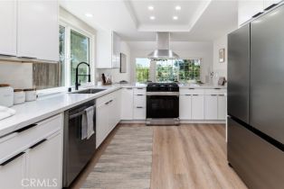 Single Family Residence, 7969 Calle Madrid, Carlsbad, CA 92009 - 11