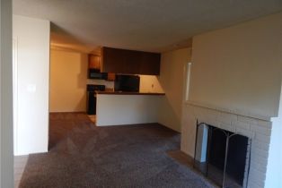 Condominium, 17552 Vandenberg ln, Tustin, CA 92780 - 4