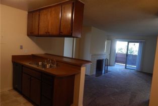 Condominium, 17552 Vandenberg ln, Tustin, CA 92780 - 7