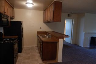 Condominium, 17552 Vandenberg ln, Tustin, CA 92780 - 8