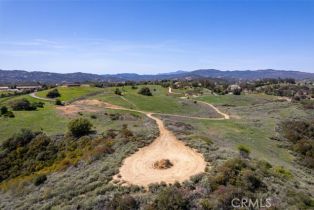 , 0 Avenida La Cresta, Murrieta, CA 92562 - 7