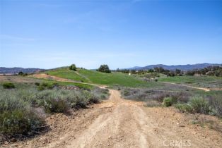 , 0 Avenida La Cresta, Murrieta, CA 92562 - 8