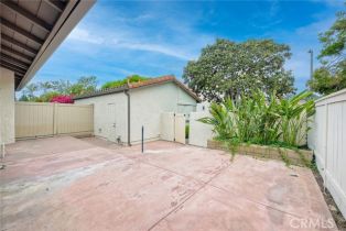 Condominium, 6827 Alderwood dr, Carlsbad, CA 92011 - 4