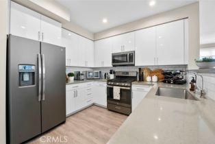 Condominium, 355 Cleveland st, Oceanside, CA 92054 - 8