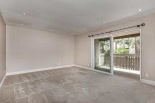 ,  , La Jolla, CA 92037 - 5