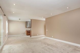 ,  , La Jolla, CA 92037 - 8