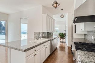 Single Family Residence, 7784 Lookout dr, La Jolla, CA 92037 - 11