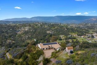 Single Family Residence, 15333 Woods Valley rd, Valley Center, CA 92082 - 2