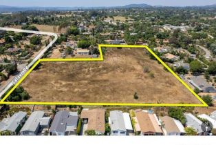 , Calavo rd, Fallbrook, CA 92028 - 2