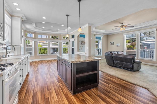 , 7233 San Bartolo st, Carlsbad, CA 92011 - 1