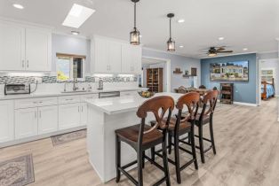 , 7257 San Luis, Carlsbad, CA 92011 - 10