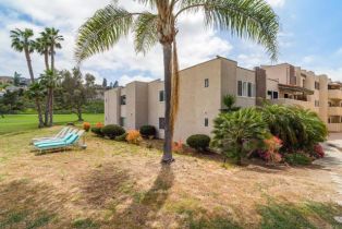 Condominium, 2639 Pirineos way, Carlsbad, CA 92009 - 38