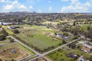 , 3270 Olive Hill rd, Fallbrook, CA 92028 - 4