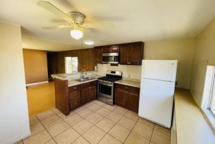 , 1455 Alturas rd, Fallbrook, CA 92028 - 6