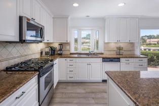 Single Family Residence, 7980 Via Capri, La Jolla, CA 92037 - 8