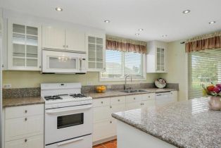 Single Family Residence, 950 Elder st, Fallbrook, CA 92028 - 9