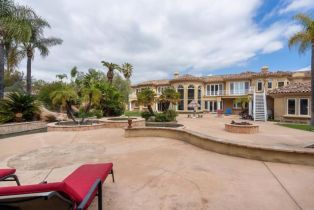 Single Family Residence, 13645 Paseo De La Huerta, Poway, CA 92064 - 56
