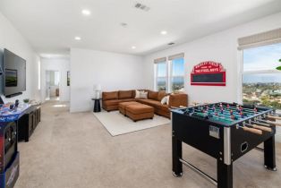 Single Family Residence, 7915 Corte Penca, Carlsbad, CA 92009 - 35