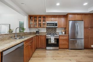 Condominium, 6584 Corte La Paz, Carlsbad, CA 92009 - 3