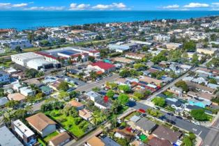 , 3304 Roosevelt #R, Carlsbad, CA 92008 - 3