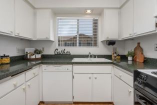 Single Family Residence, 1038 Eider way, Oceanside, CA 92057 - 11