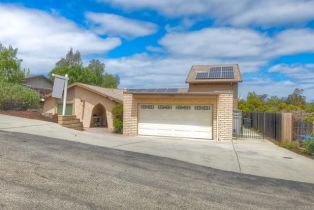 Single Family Residence, 1036 La Solana dr, Fallbrook, CA 92028 - 2