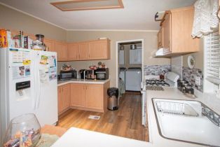 , 1455 Alturas, Fallbrook, CA 92028 - 9