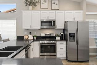 Single Family Residence, 4972 Lake Shore Court, Fallbrook, CA 92028 - 12